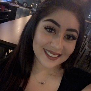 Meet your Posher, Ana
